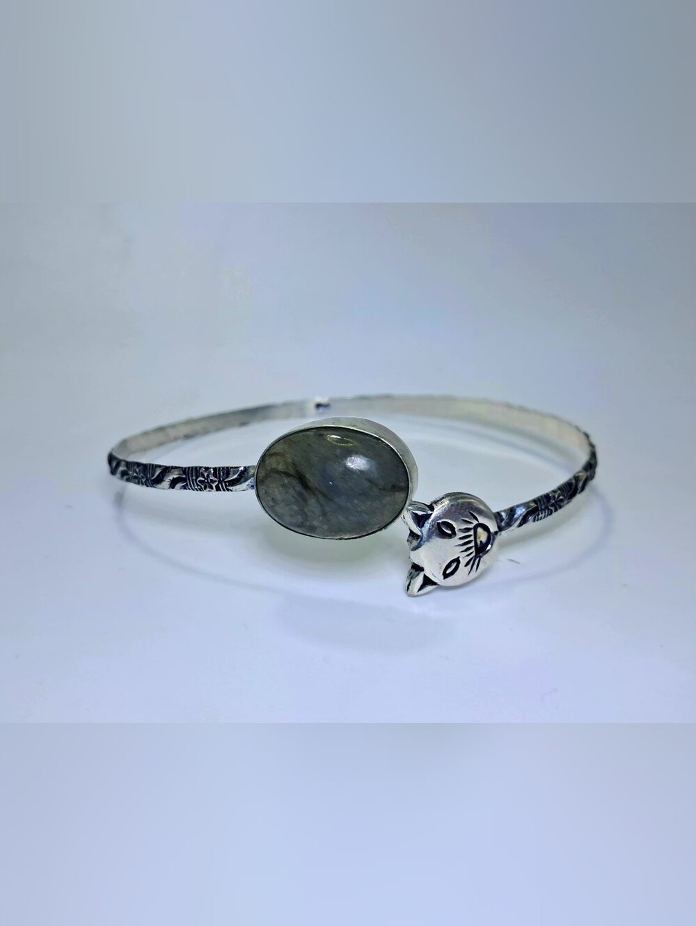 Vintage Sterling Silver Labradorite Cat Face Bangle Bracelet (925)